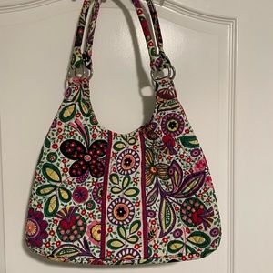 Vera Bradley bag. Good condition and beautiful pattern. Snap closure on top.